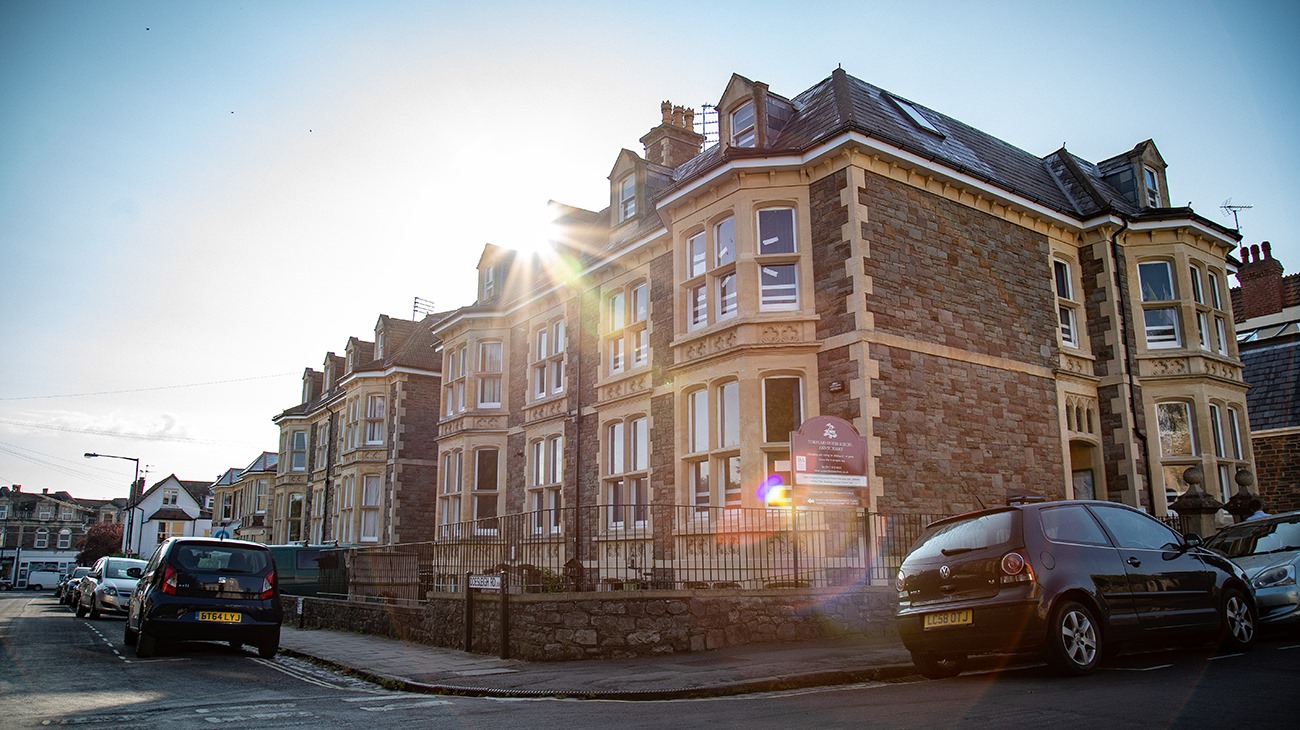 Bristol International College (BIC)