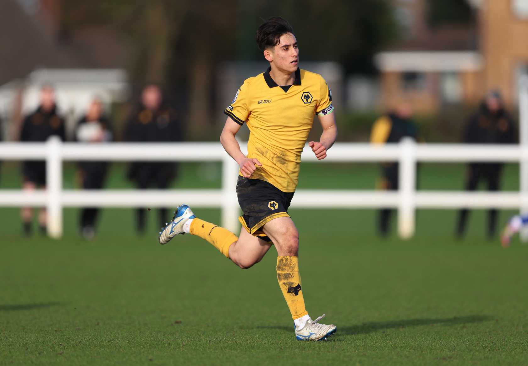 Футболна академия и стипендии в елитния британски колеж Tettenhall College